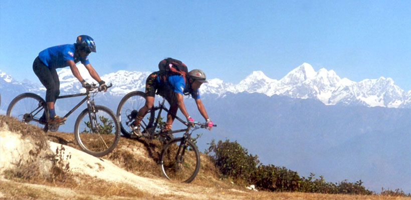 mountain-bikinig-nepal